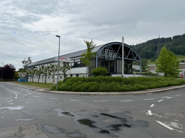 A vendre à Moudon, halle industrielle dans la zone industrielle
